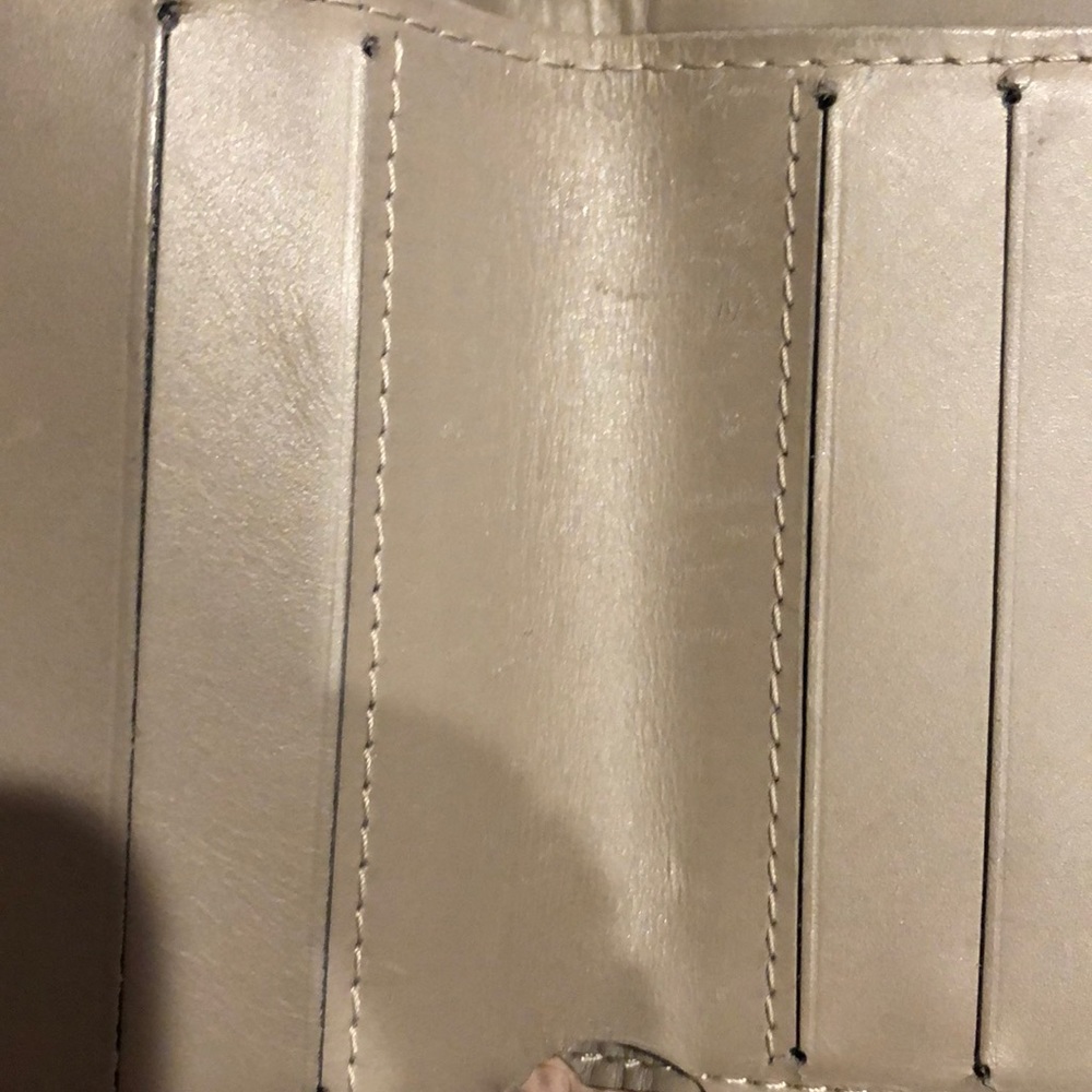 Louis Vuitton Wallet this is in great condition - Picture 11 of 16